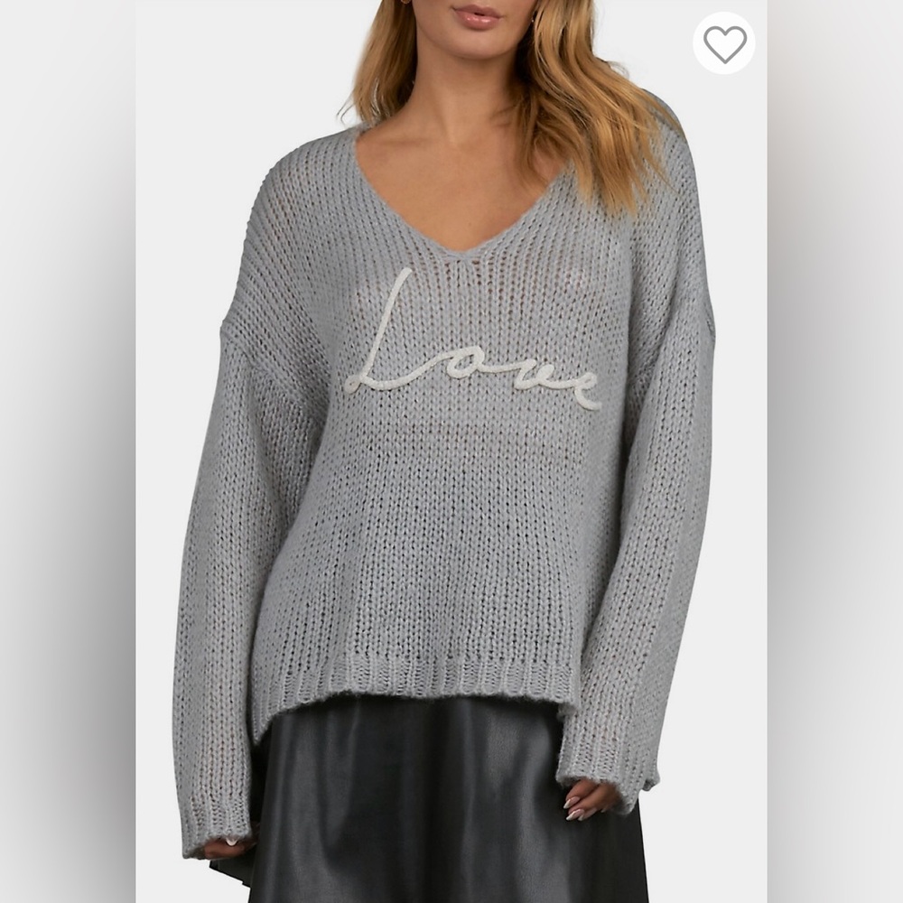 ELAN Love Drop Shoulder V-Neck Sweater Gray White Size Medium